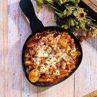 Бяслагтай догбуги Cheese tteokbokki
