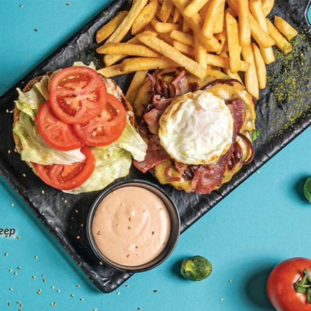 Үхрийн махтай бургер