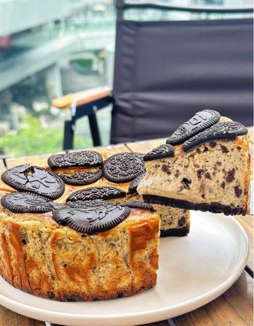 Oreo Basque Cheesecake