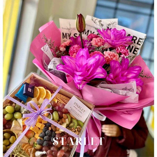 30x30 Cheese Platter + Flower bouquet set