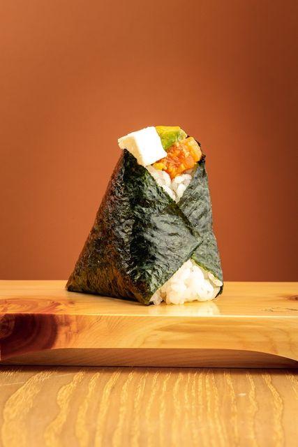 Salmon Avocado Yukgae x Cream cheese