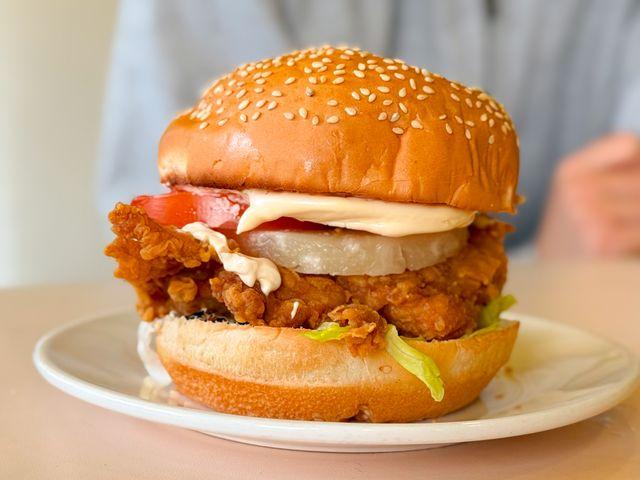 Pine chicken burger set