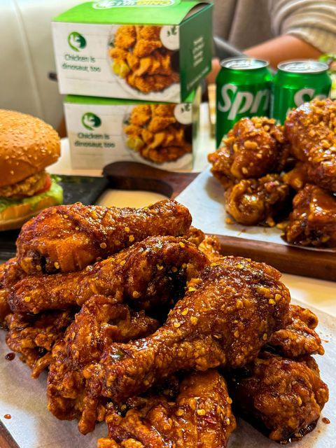 Dino Hot Chocking chicken 